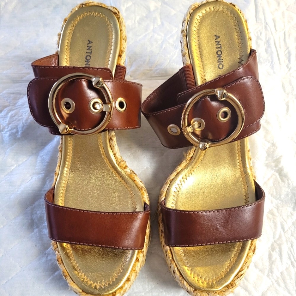 Wedge heel